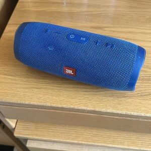 JBL Charge 3 waterproof